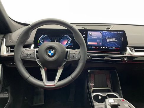 Used 2025 BMW X1 xDrive28i w/ Convenience Package AWD/4WD image 3