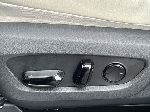 Used 2024 Lexus RX 350 Premium image 19