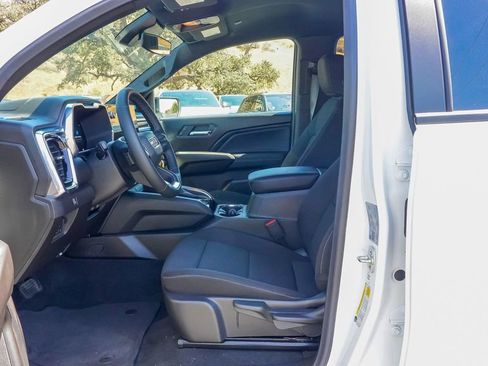 Used 2025 GMC Canyon Elevation image 21