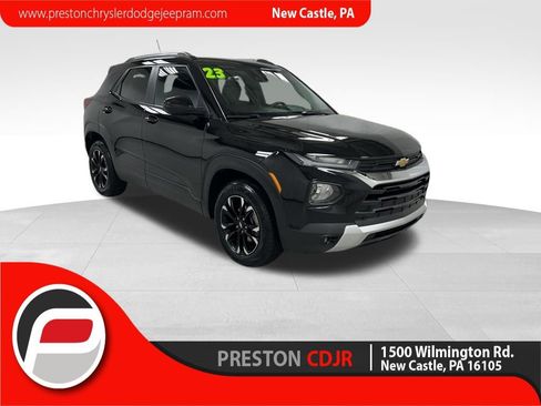 Used 2023 Chevrolet TrailBlazer LT w/ Convenience Package image 1