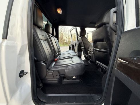 Used 2014 Ford F250 Platinum w/ Snow Plow Prep Package AWD/4WD image 25