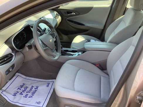 Used 2023 Chevrolet Malibu LT image 10