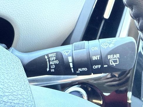 Used 2019 Toyota Prius Limited image 38