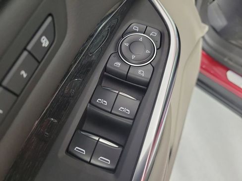 Used 2021 Cadillac XT4 Premium Luxury w/ Driver Awareness Package FWD image 19