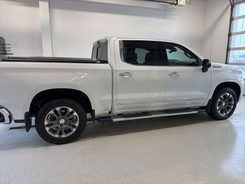 Used 2023 Chevrolet Silverado 1500 High Country w/ Technology Package image 9