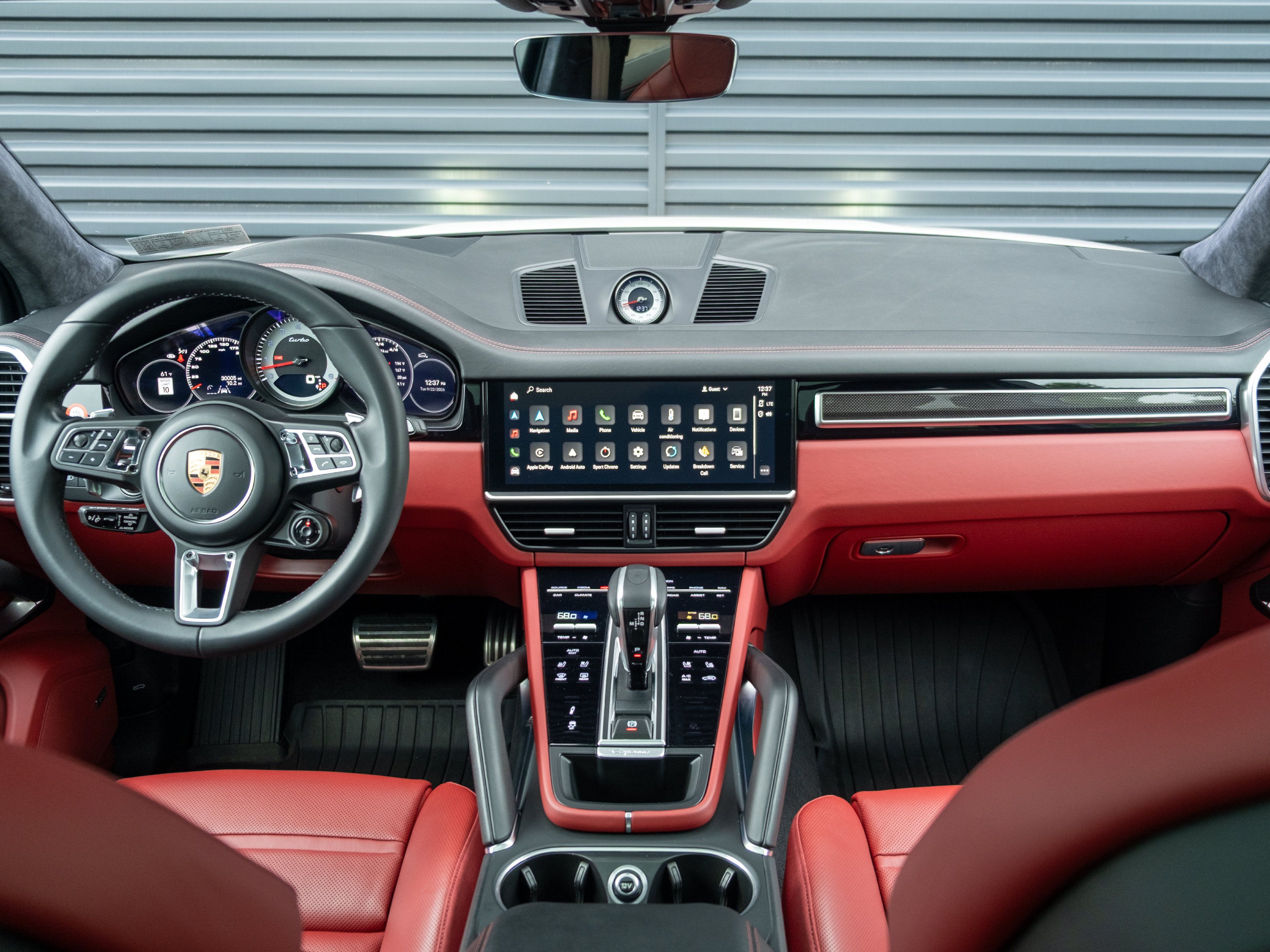 Certified 2023 Porsche Cayenne Turbo AWD/4WD image 6