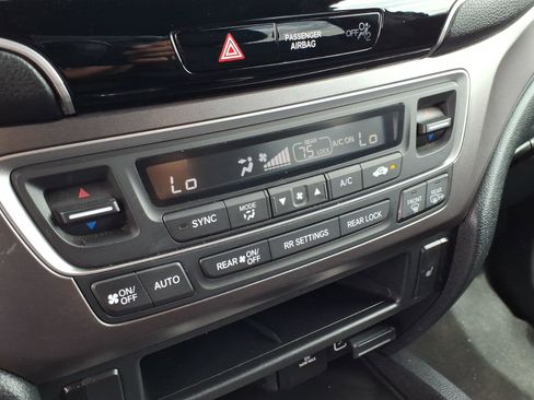 Used 2022 Honda Pilot Sport image 30