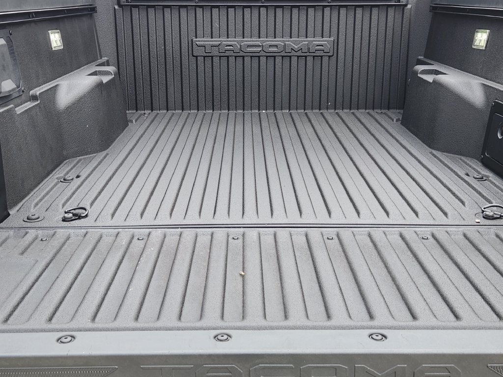 Certified 2025 Toyota Tacoma Limited AWD/4WD image 28