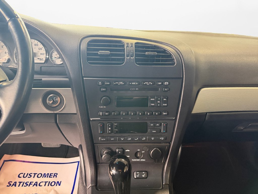 Used 2005 Ford Thunderbird RWD image 11