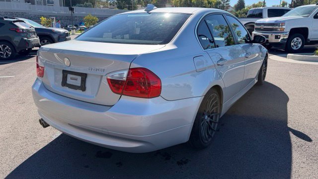 Used 2006 BMW 330i Sedan RWD image 3