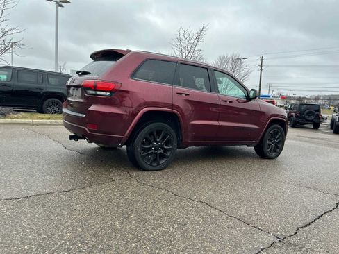 Certified 2021 Jeep Grand Cherokee Laredo X image 17