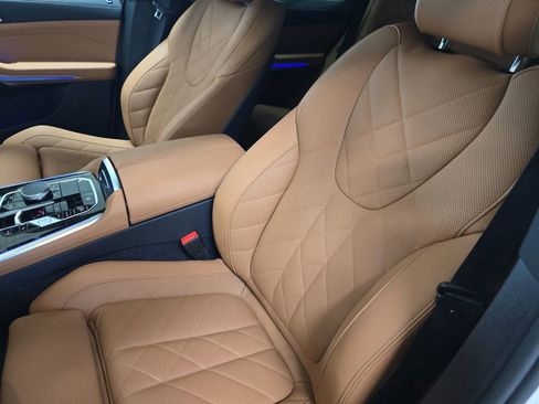 Used 2025 BMW X5 xDrive40i image 17