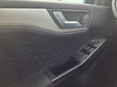 Used 2020 Ford Escape SE image 20