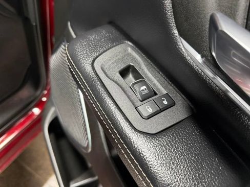 Used 2025 RAM 1500 Laramie AWD/4WD image 27
