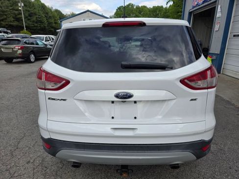 Used 2015 Ford Escape SE image 6
