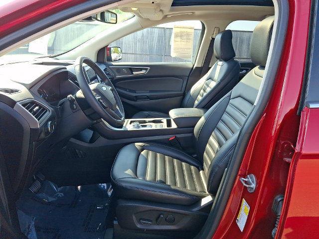 Certified 2024 Ford Edge SEL w/ Convenience Package AWD/4WD image 13