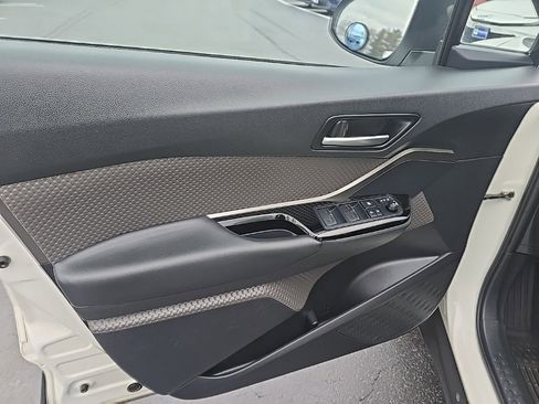 Certified 2021 Toyota C-HR Limited image 17