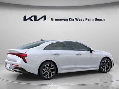 New 2026 Kia K5 EX image 8