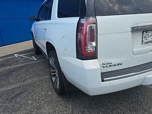 Used 2018 GMC Yukon Denali w/ Denali Ultimate Package AWD/4WD image 12