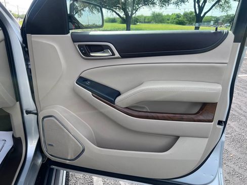 Used 2019 GMC Yukon Denali w/ Denali Ultimate Package RWD image 32