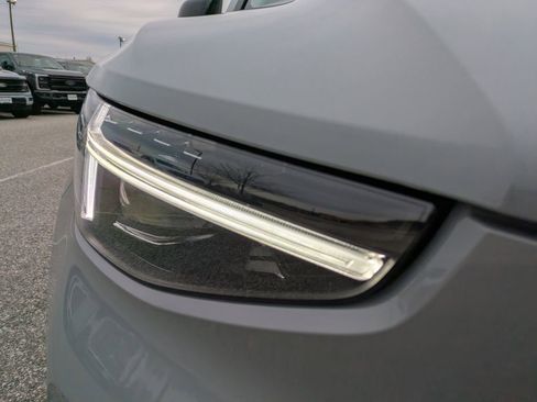 New 2026 Volvo XC40 B5 Plus w/ Protection Package Premier image 10