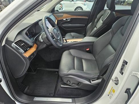 Used 2023 Volvo XC90 B6 Plus w/ Protection Package Premier image 12