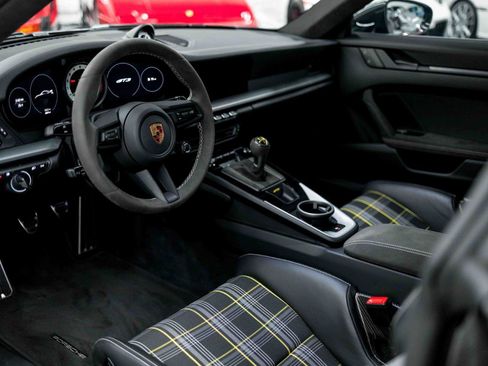 Used 2022 Porsche 911 GT3 RWD image 2