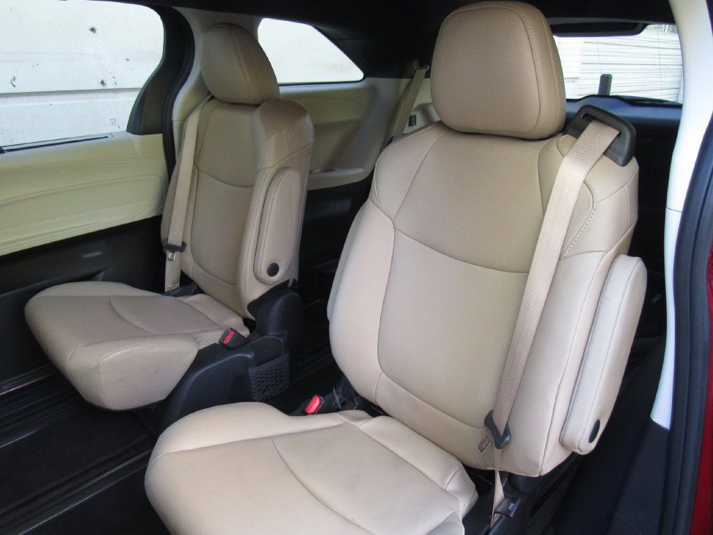 Certified 2023 Toyota Sienna XLE w/ XLE Plus Package AWD/4WD image 18