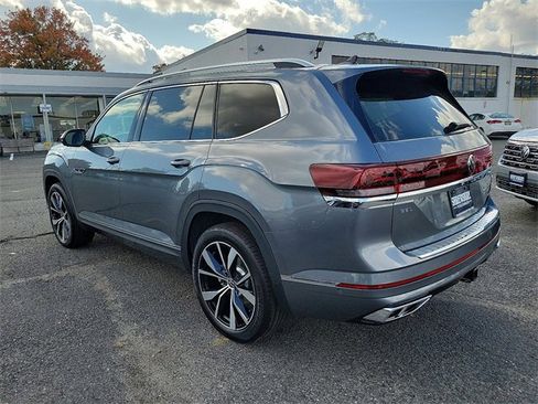 New 2025 Volkswagen Atlas SEL Premium R-Line image 3
