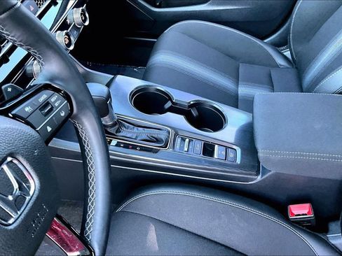 Certified 2025 Honda Civic Sport image 13