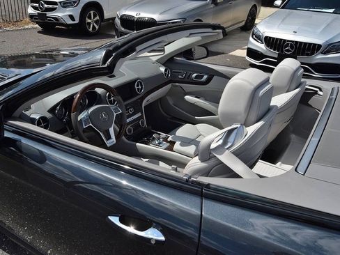 Used 2013 Mercedes-Benz SL 550 image 46