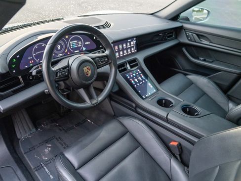 Certified 2023 Porsche Taycan w/ Premium Package RWD image 4