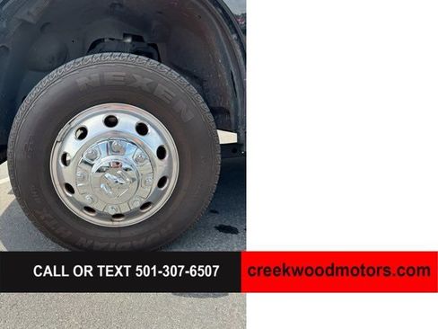 Used 2024 RAM 3500 Big Horn w/ Sport Appearance Package AWD/4WD image 18