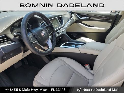 Used 2023 Buick Enclave Essence image 17