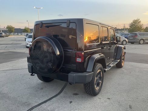 Used 2014 Jeep Wrangler Unlimited Sahara image 6