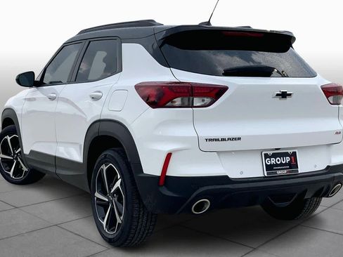 Used 2021 Chevrolet TrailBlazer RS w/ Technology Package image 11