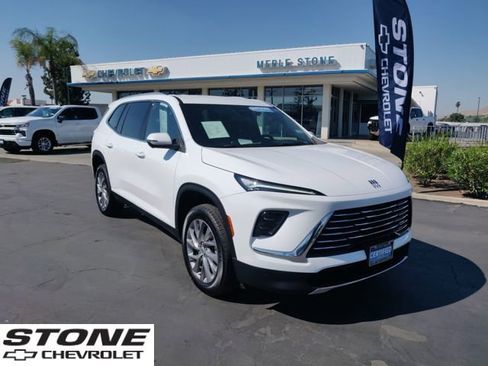 Certified 2025 Buick Enclave Preferred image 1