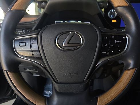 Used 2024 Lexus ES 300h Ultra Luxury w/ Accessory Package (Z2) FWD image 25