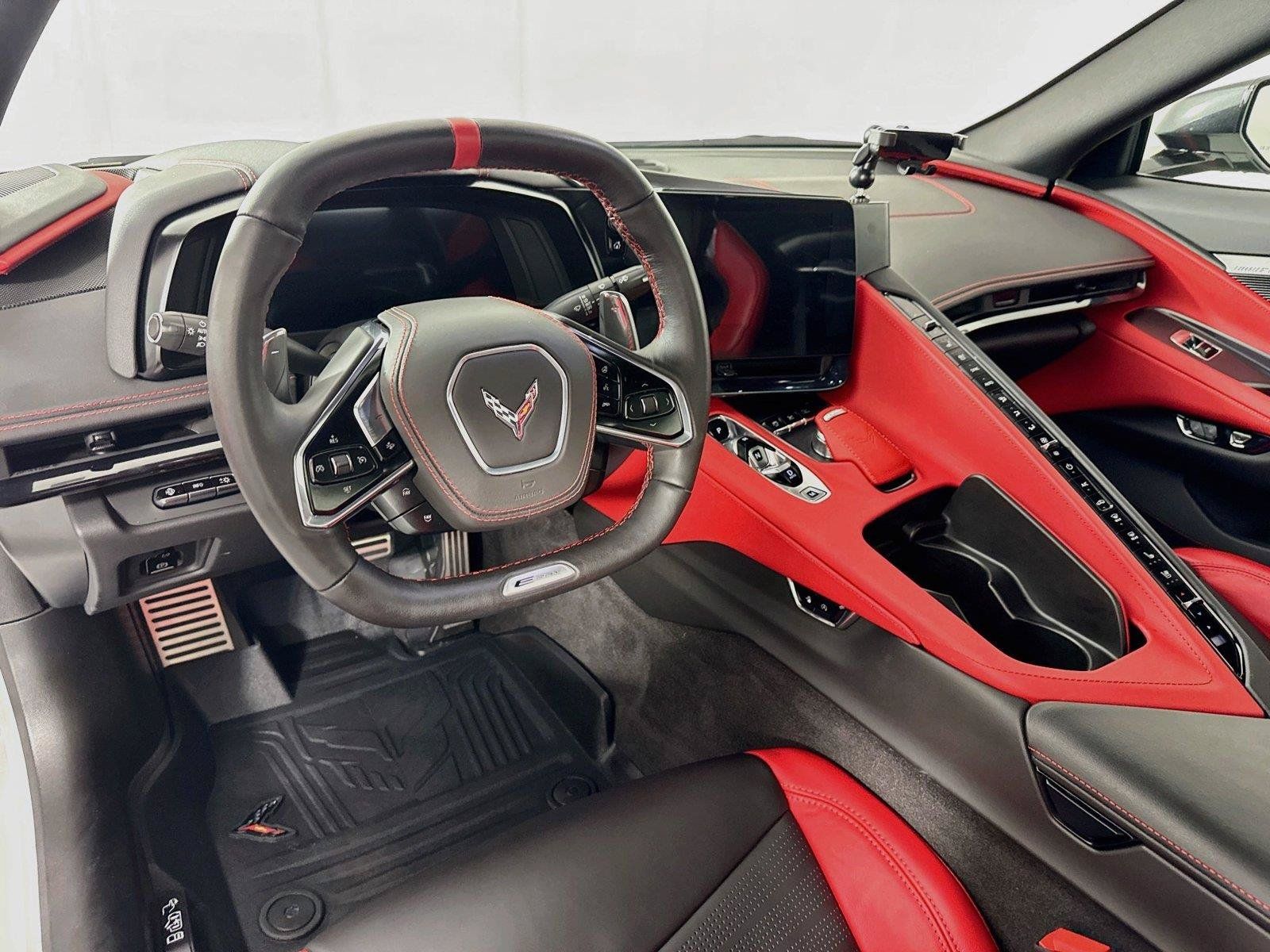 Used 2025 Chevrolet Corvette E-Ray AWD/4WD image 4