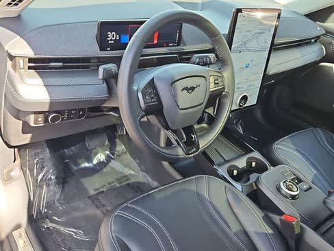 Used 2023 Ford Mustang Mach-E Premium image 10