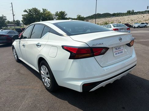 Used 2020 Nissan Altima 2.5 S FWD image 4