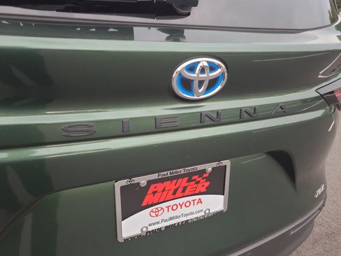 Certified 2025 Toyota Sienna XLE w/ XLE Plus Package AWD/4WD image 30