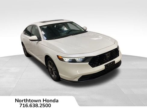 Used 2023 Honda Accord EX image 2