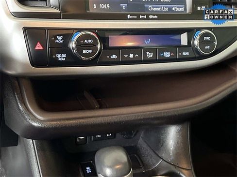 Used 2017 Toyota Highlander XLE image 33