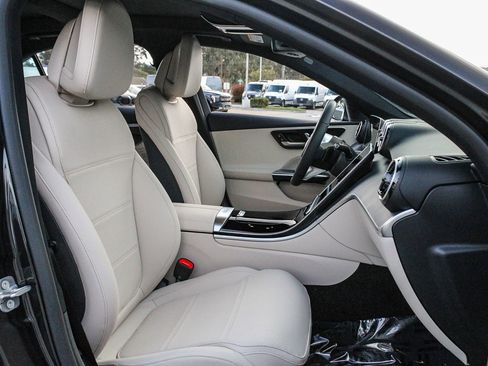 Certified 2025 Mercedes-Benz C 300 4MATIC Sedan image 16