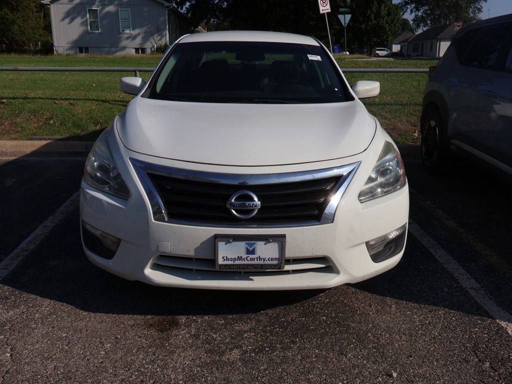 Used 2015 Nissan Altima 2.5 S w/ Power Driver Seat Package FWD image 7