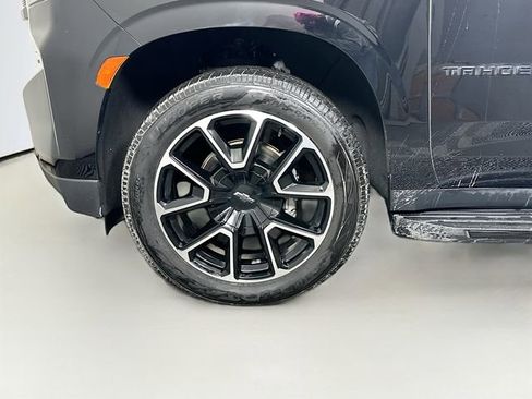 Used 2022 Chevrolet Tahoe RST w/ Luxury Package AWD/4WD image 35