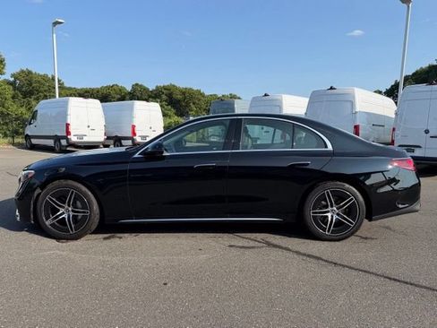 Used 2026 Mercedes-Benz E 350 4MATIC Sedan image 4
