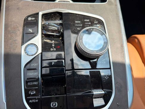 Used 2024 BMW X7 xDrive40i w/ Executive Package AWD/4WD image 23