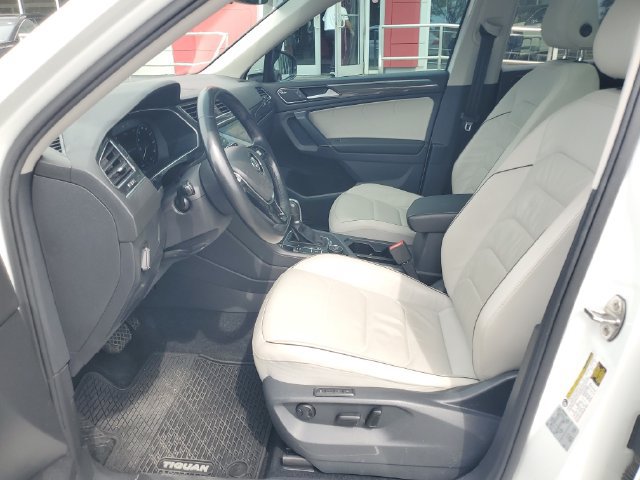 Used 2018 Volkswagen Tiguan SEL Premium AWD/4WD image 23
